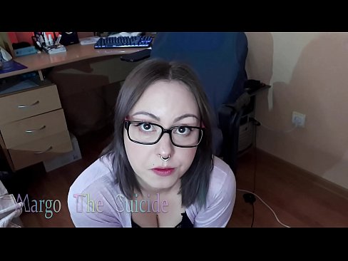 ❤️ Seksi dekle z očali globoko sesa dildo pred kamero ❤️❌ Kvalitetni seks pri nas ❌️